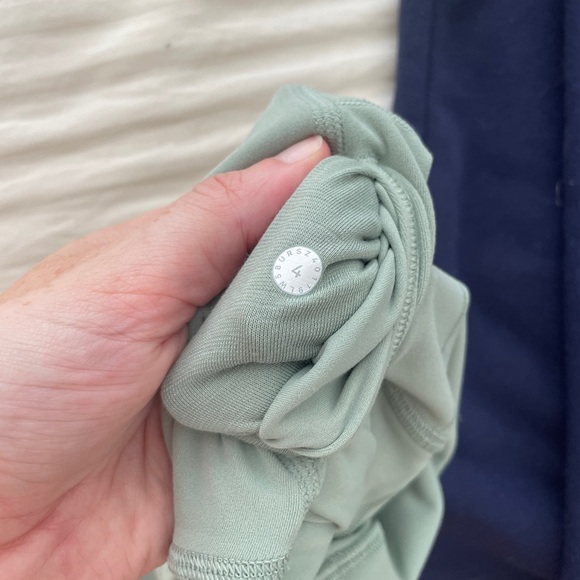 Lululemon High-Waisted Green Leggings - Picture 5 of 5